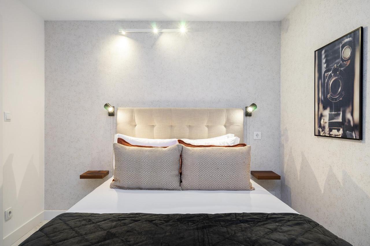 Whome Lisbon'S Best Kept Secret: 2-Bed W/Ac & Patio Exterior photo